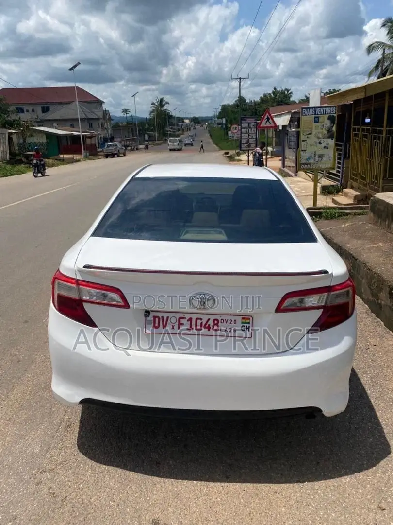 Toyota Camry L 4dr Sedan (2.5L 4cyl 6A) 2014 White