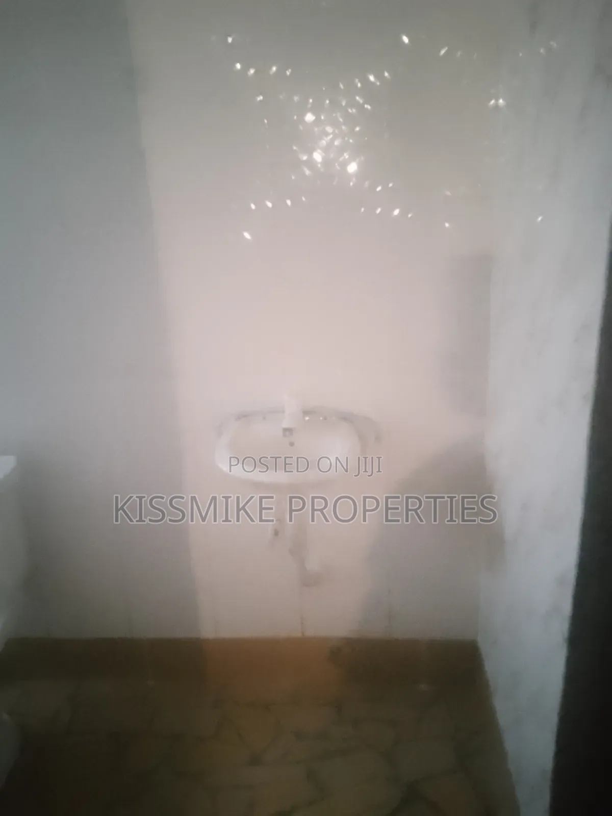 2bdrm Apartment in Kismike Investment, Boundary Road Area for rent