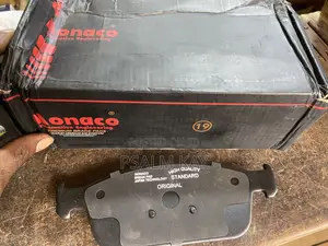 Escape 2013,2014,2015,2016,2017,2018 Front Brake Pads