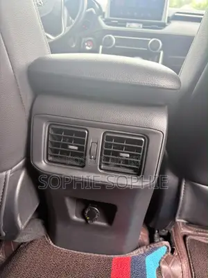Toyota RAV4 XLE Premium FWD 2024 Black