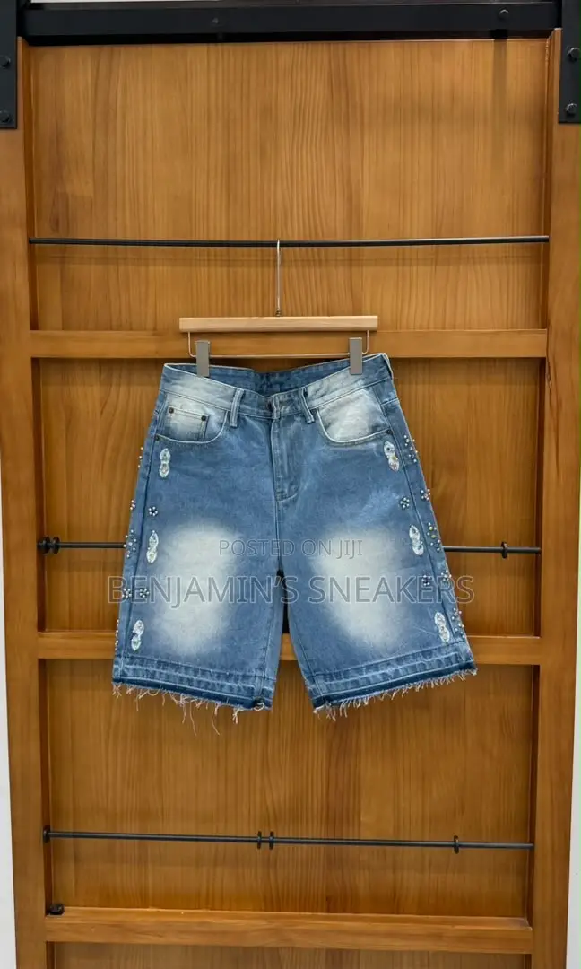 Short Jeans