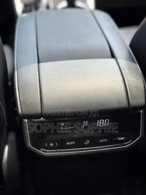 Toyota Highlander XLE 2021 Black