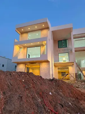 7bdrm Condo in Adjiganor, East Legon for sale