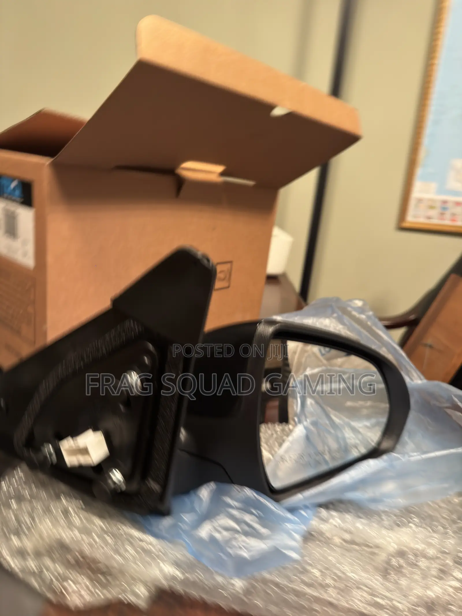 2017 Hyundai Elantra Side Mirror With BSD (Right Side)
