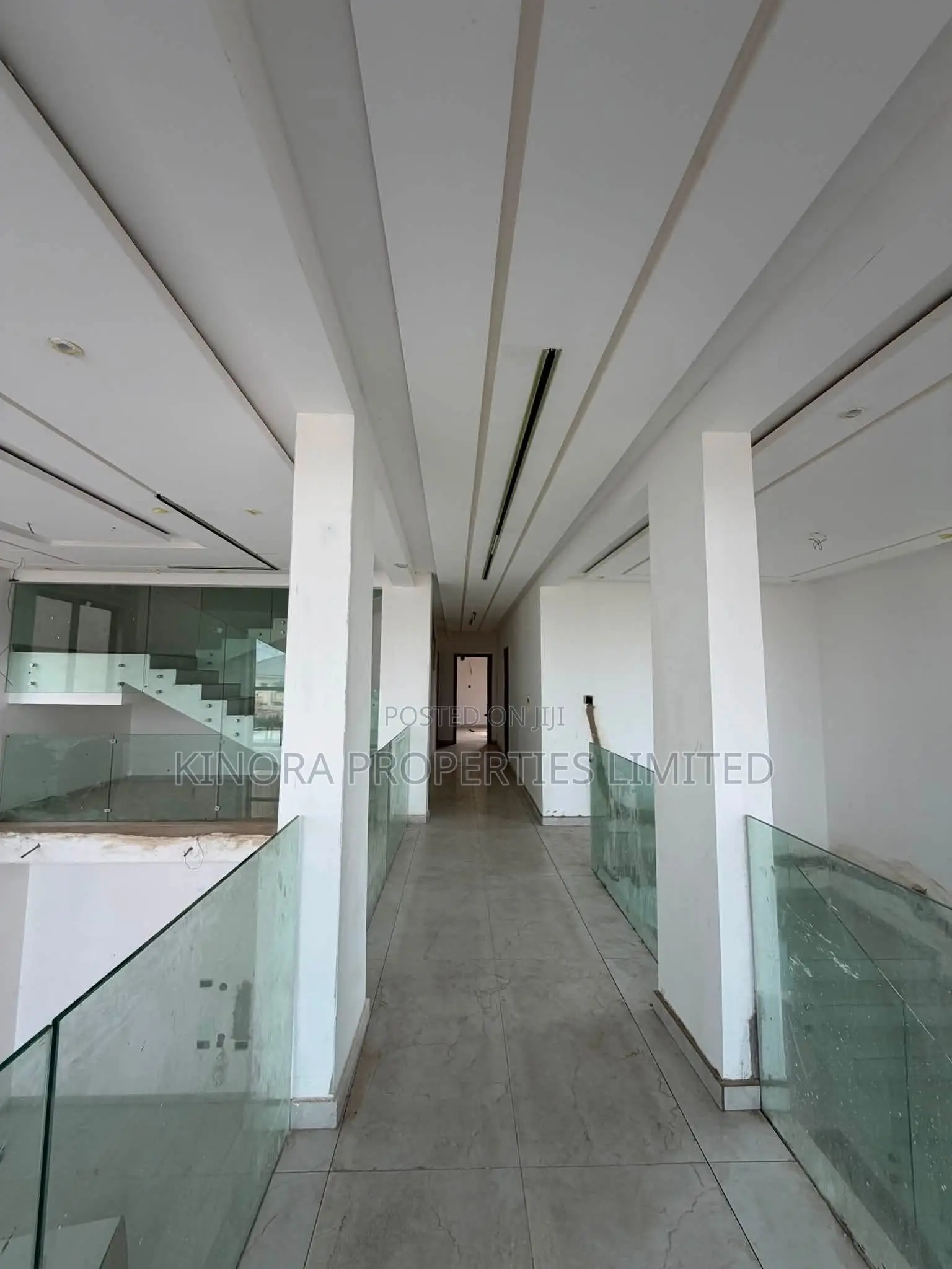 5bdrm Duplex in East Legon Hills, Accra Metropolitan for sale