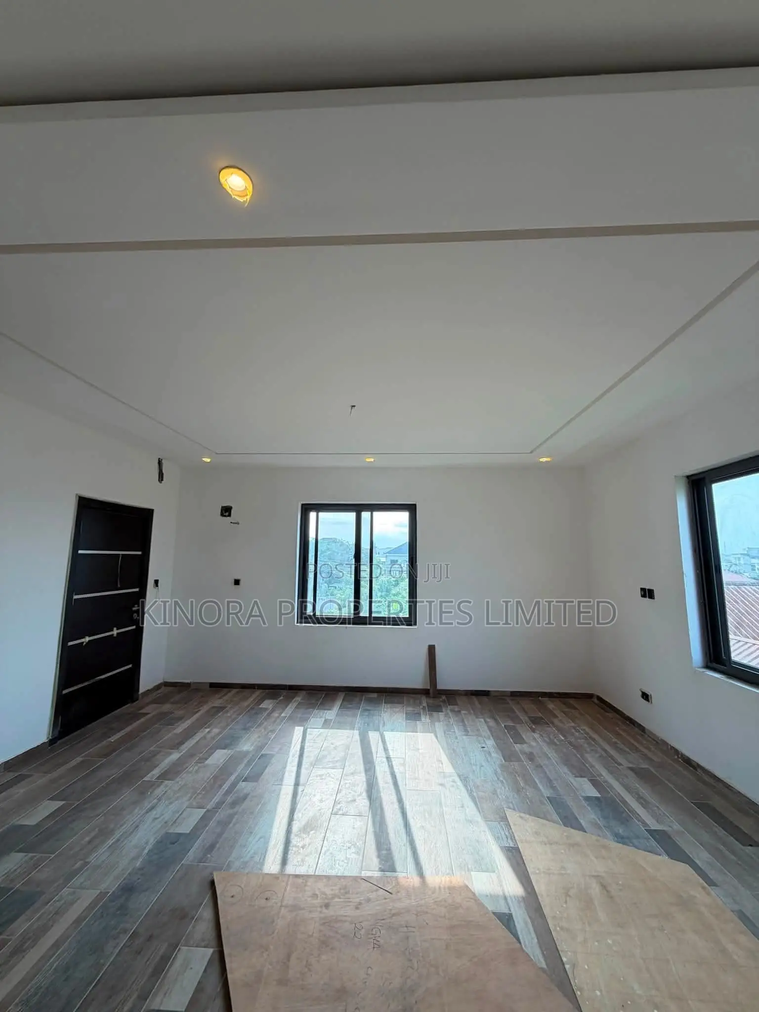 5bdrm Duplex in East Legon Hills, Accra Metropolitan for sale