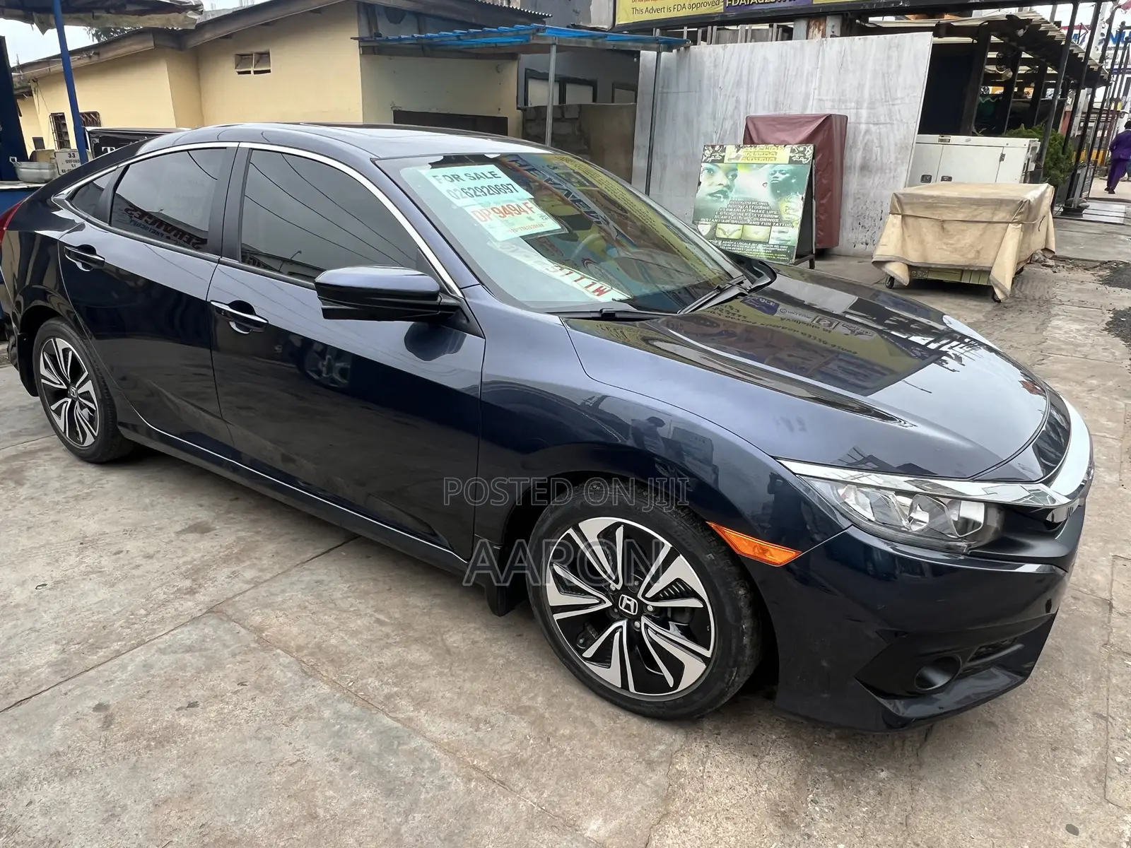 Honda Civic EX Hatchback 2018 Black