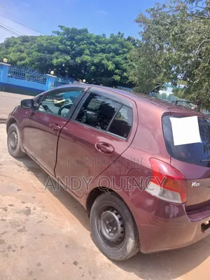 Toyota Vitz 2012 Gray