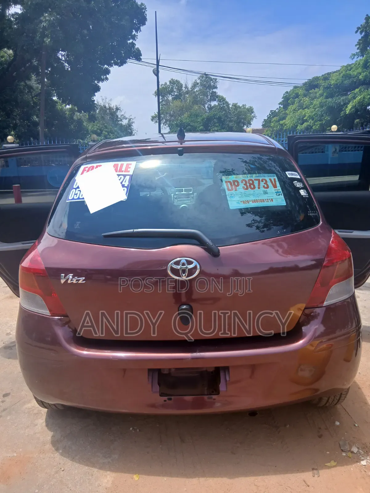 Toyota Vitz 2012 Gray