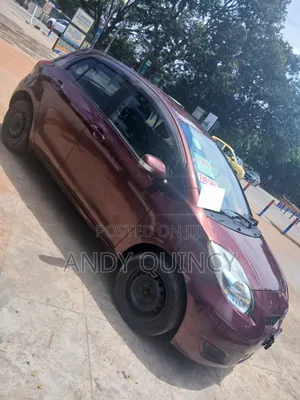 Toyota Vitz 2012 Gray