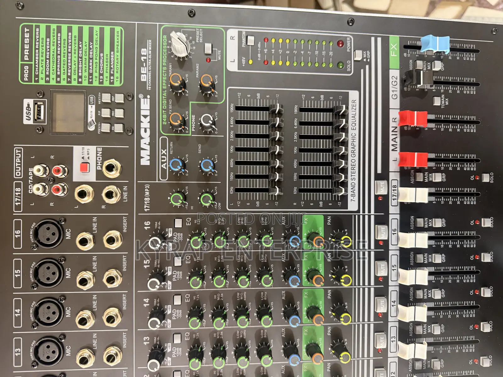 Mackie 18 Channel Mixer