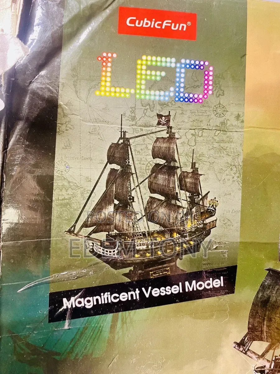 LED Queen Anne’s Revenge Blackbeards Pirate Ship Cubic 3D Puzzle