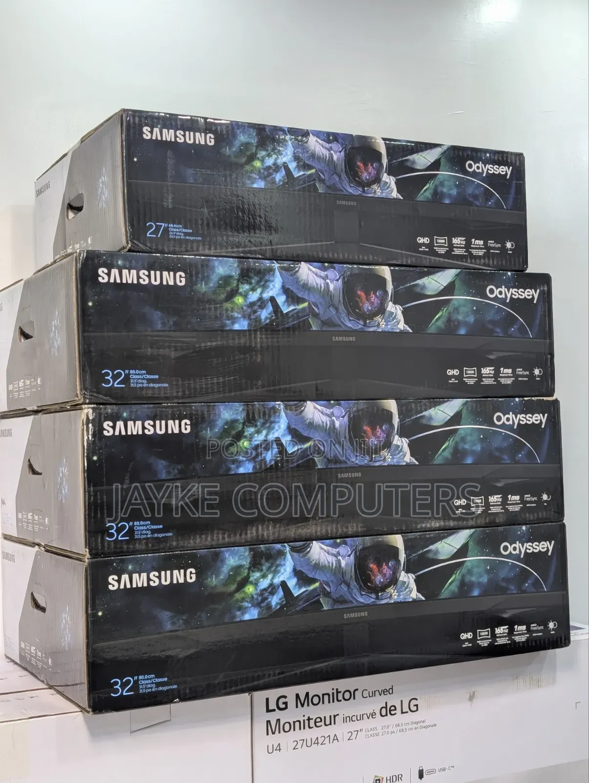 Samsung 27′′ Odyssey G5 (S27CG556EN) QHD 165Hz Curved Gaming Monitor