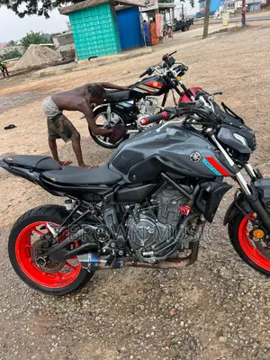 Yamaha FZ 2022