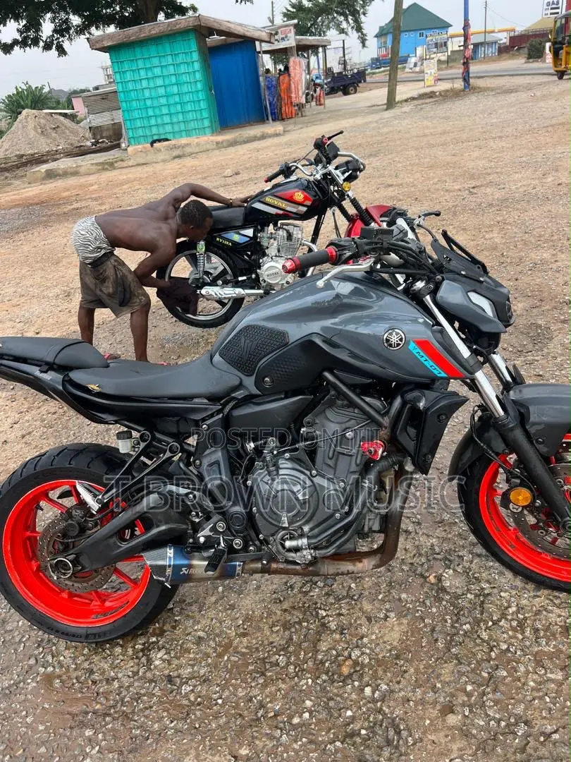 Yamaha FZ 2022