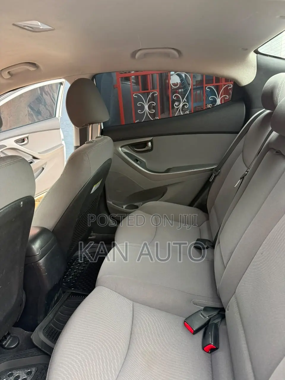 Hyundai Elantra SE Sedan FWD (1.8L 4cyl 6M) 2016 White