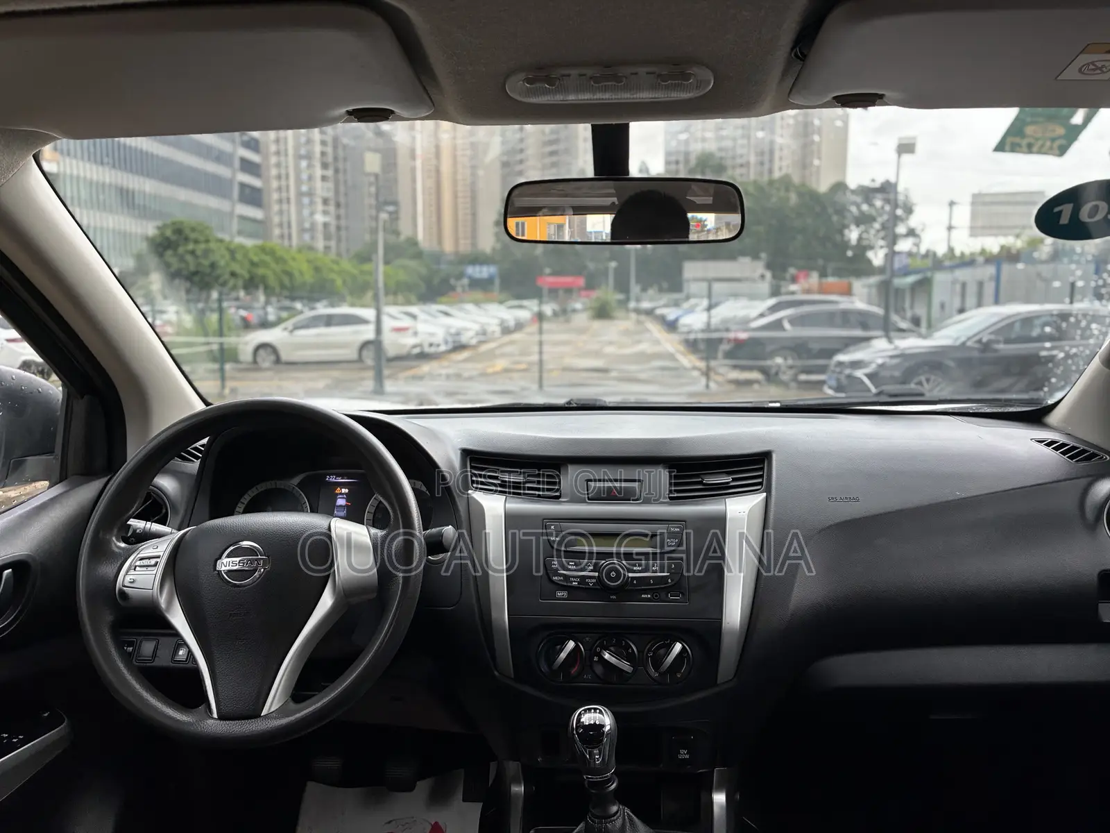 Nissan Navara 2019 White