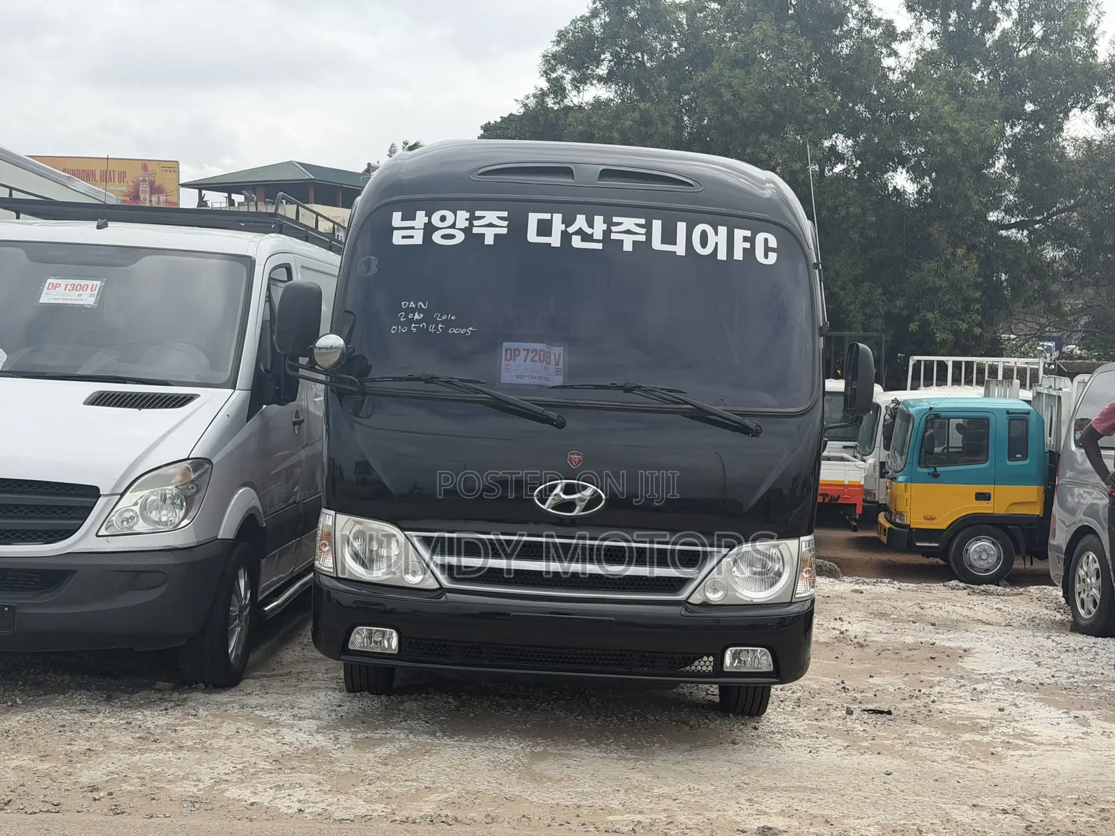 Hyundai County 2016 Black