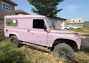 Land Rover Defender 1992 Pink