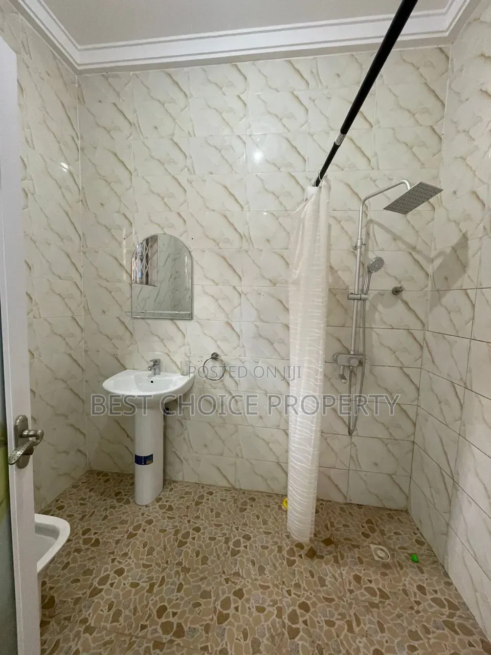 3bdrm Apartment in Sakora Light House for rent