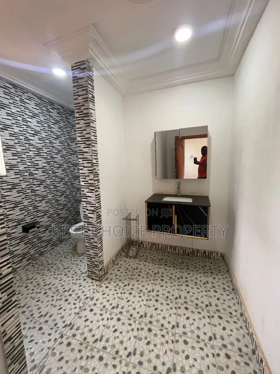 2bdrm Apartment in Pantang Pnt, Oyarifa Mall Area for rent