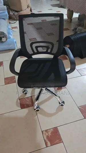 _Brand New Office Chair - Mesh Back, Swivel Wheels