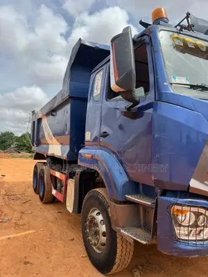 Howo 371hp Tipper