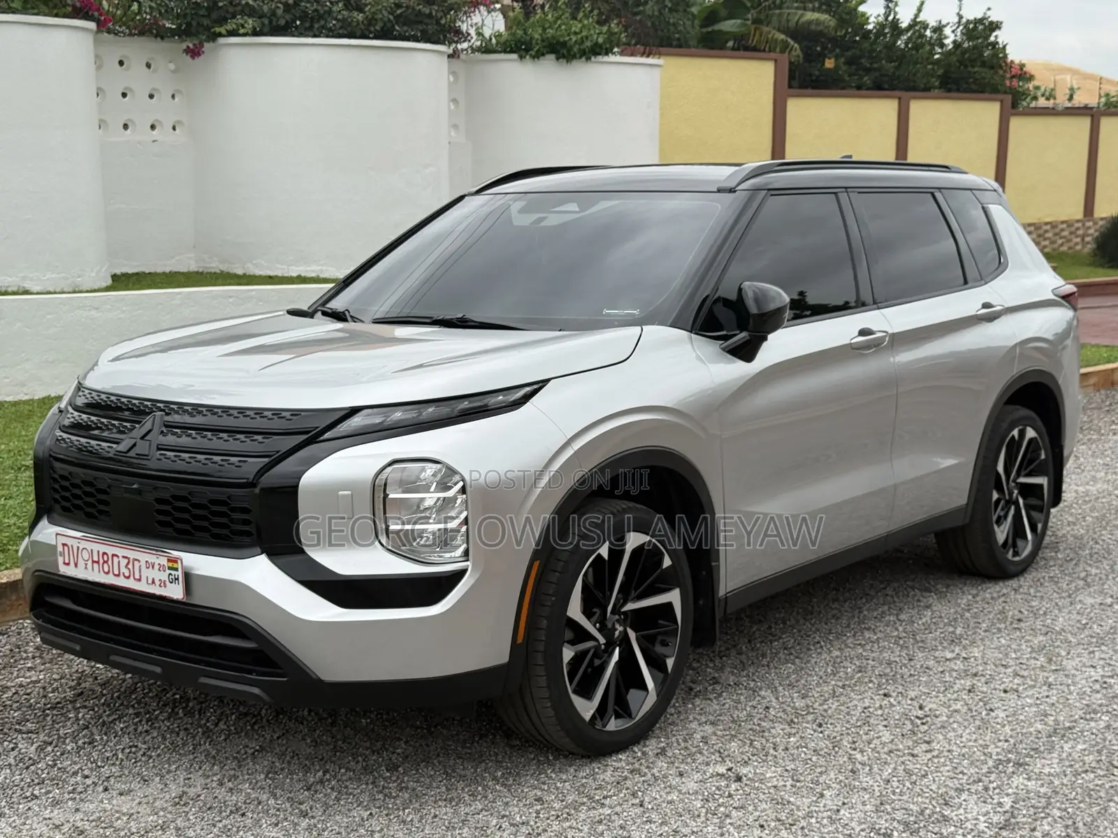 Mitsubishi Outlander 2023 Gray