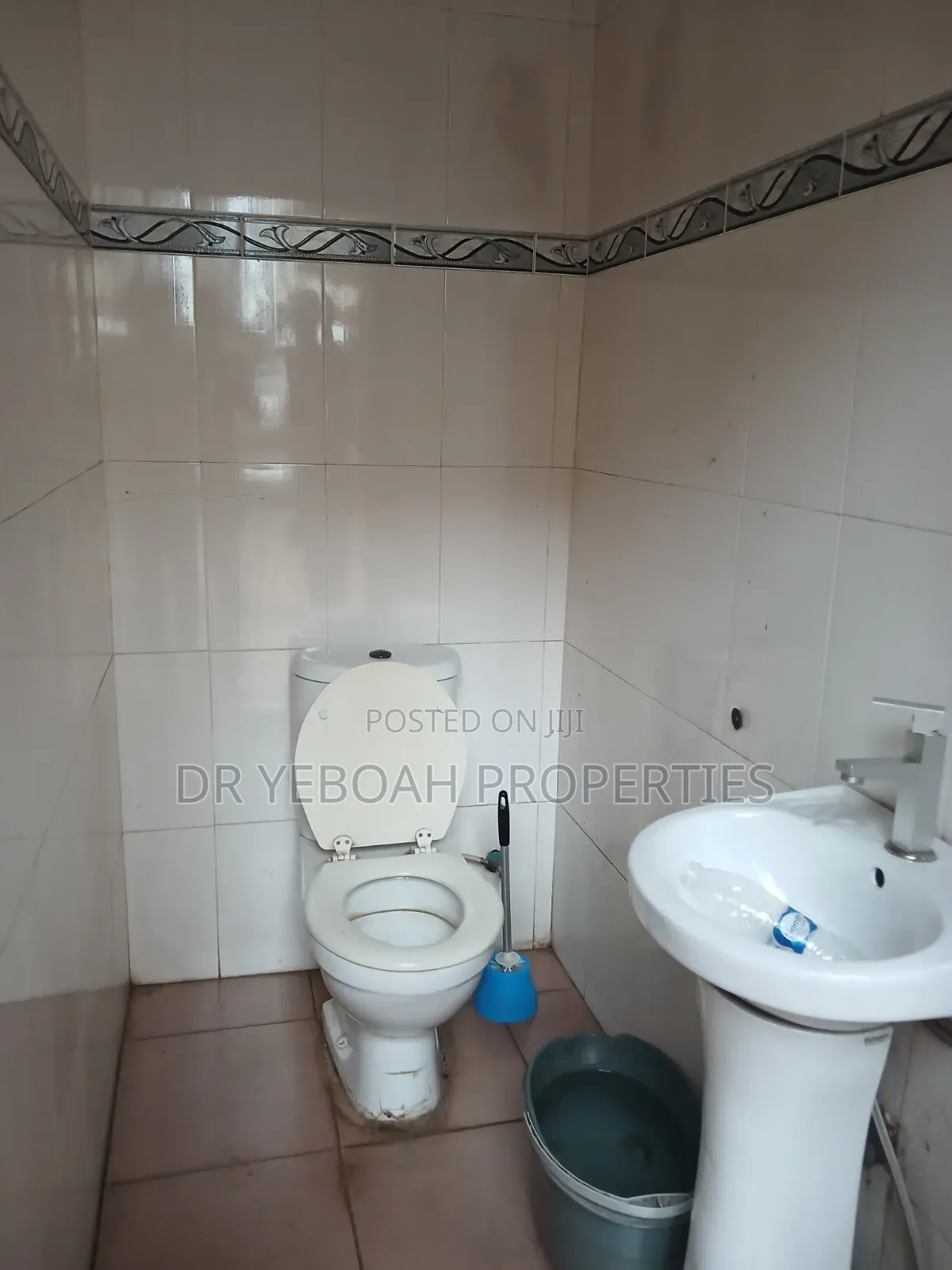 Spintex Road Baatsona:- Shop for Rent
