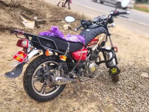 Royal Motorcycle 2025 Red