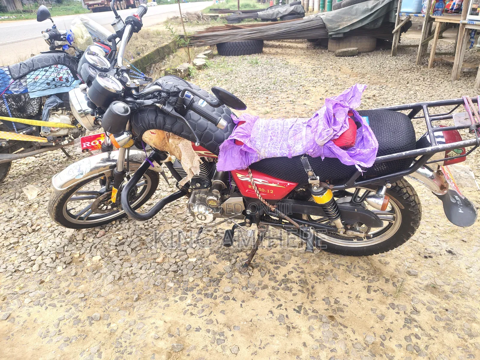 Royal Motorcycle 2025 Red