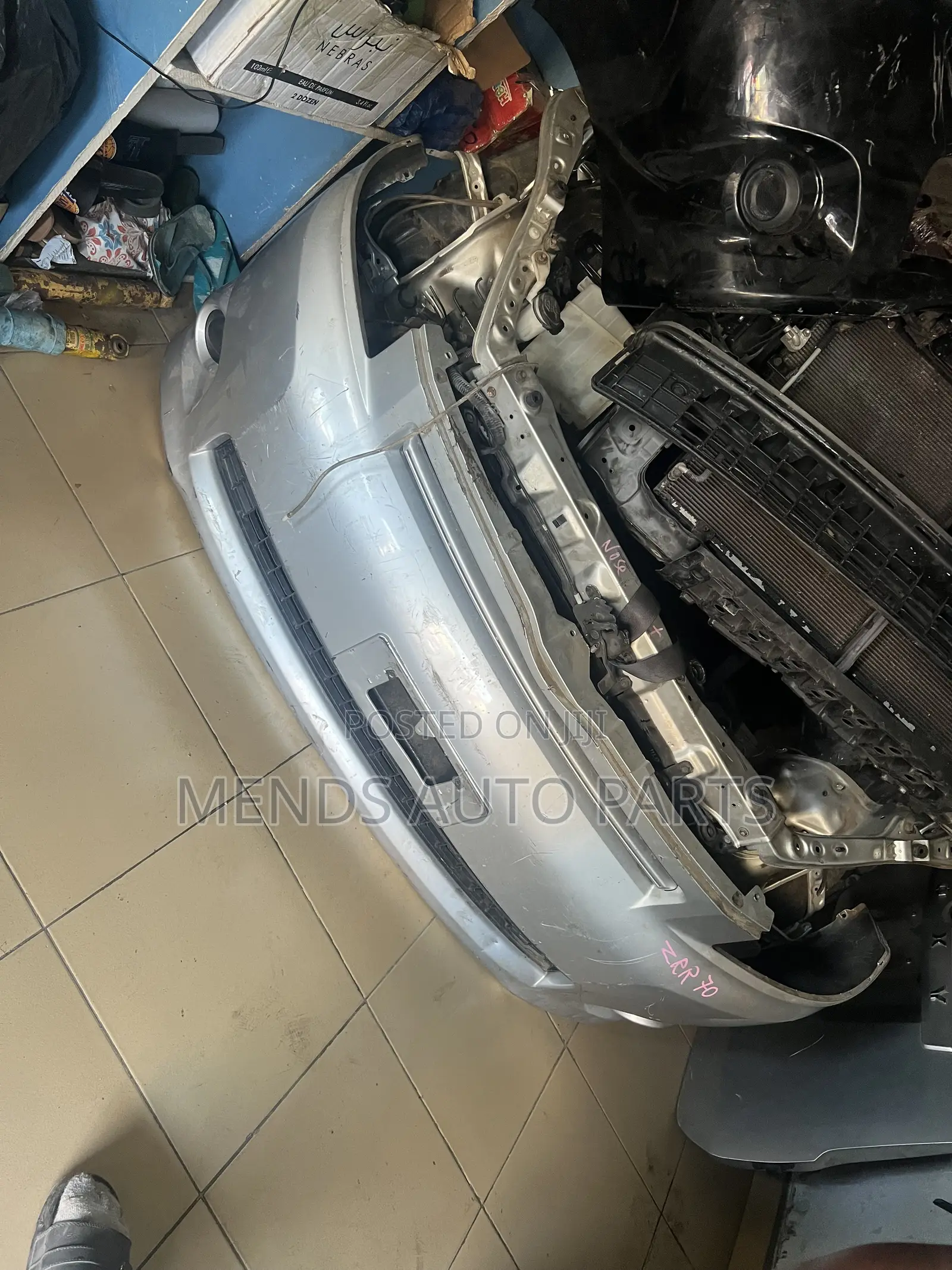 Toyota Voxy 2010 Front Cut