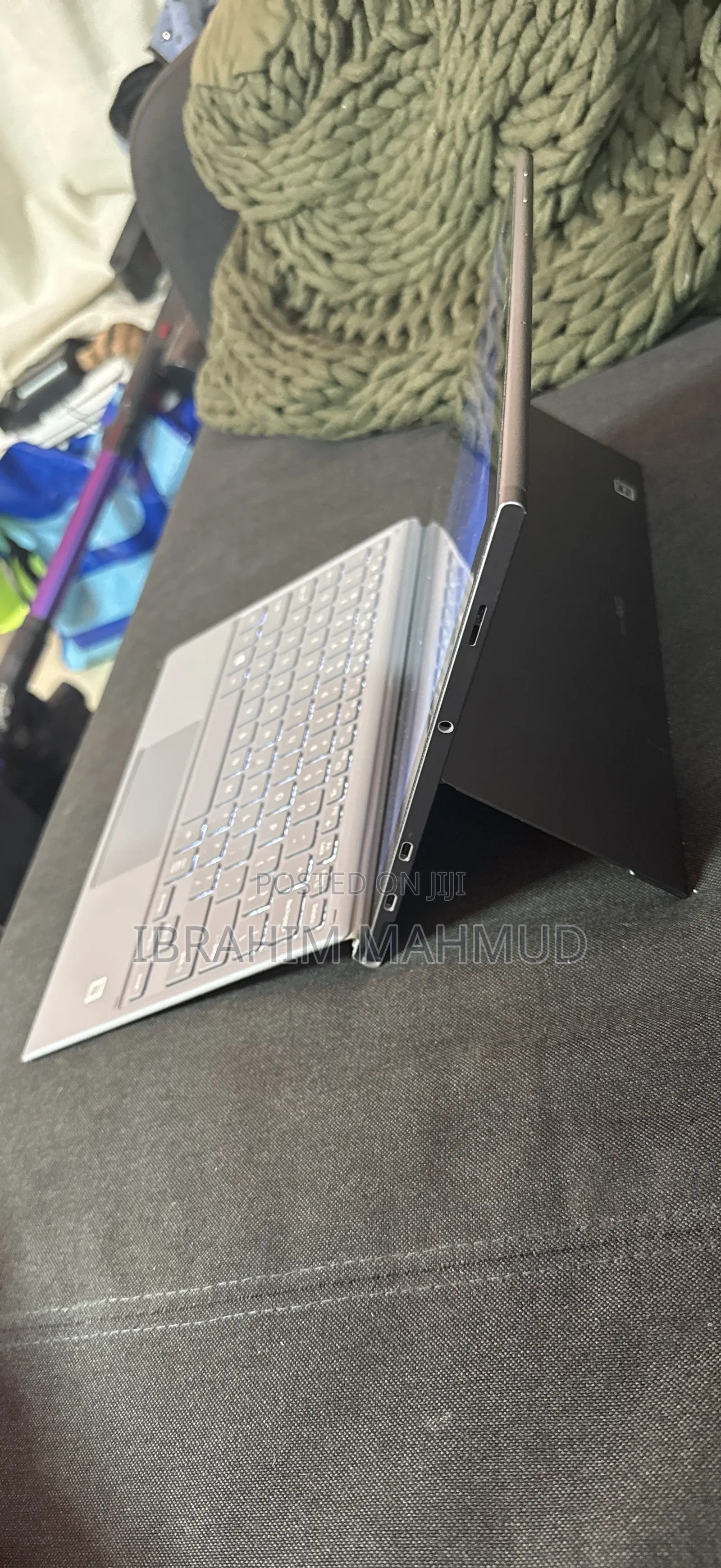 Laptop Samsung Galaxy Book 2 4GB SSD 128GB