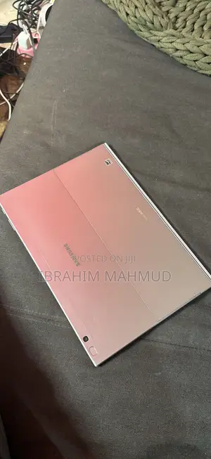Laptop Samsung Galaxy Book 2 4GB SSD 128GB