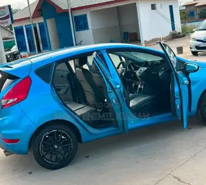 Ford Fiesta 2017 Blue