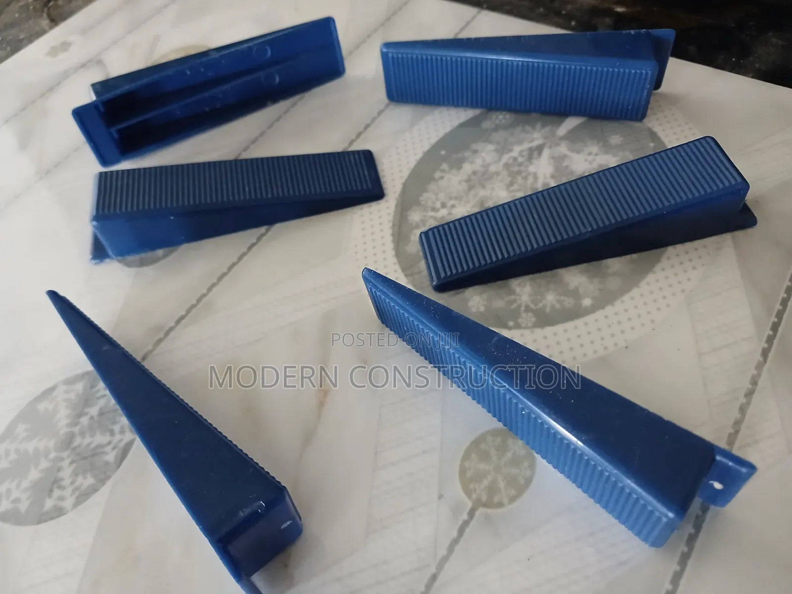 Tiles Wedge Leveling Spacers