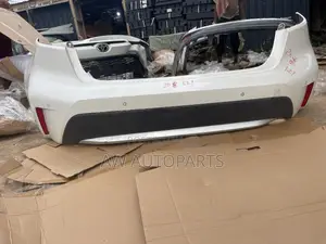 2020 Toyota Corolla Rear\ Bumper Le Complete