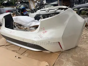2020 Toyota Corolla Rear\ Bumper Le Complete