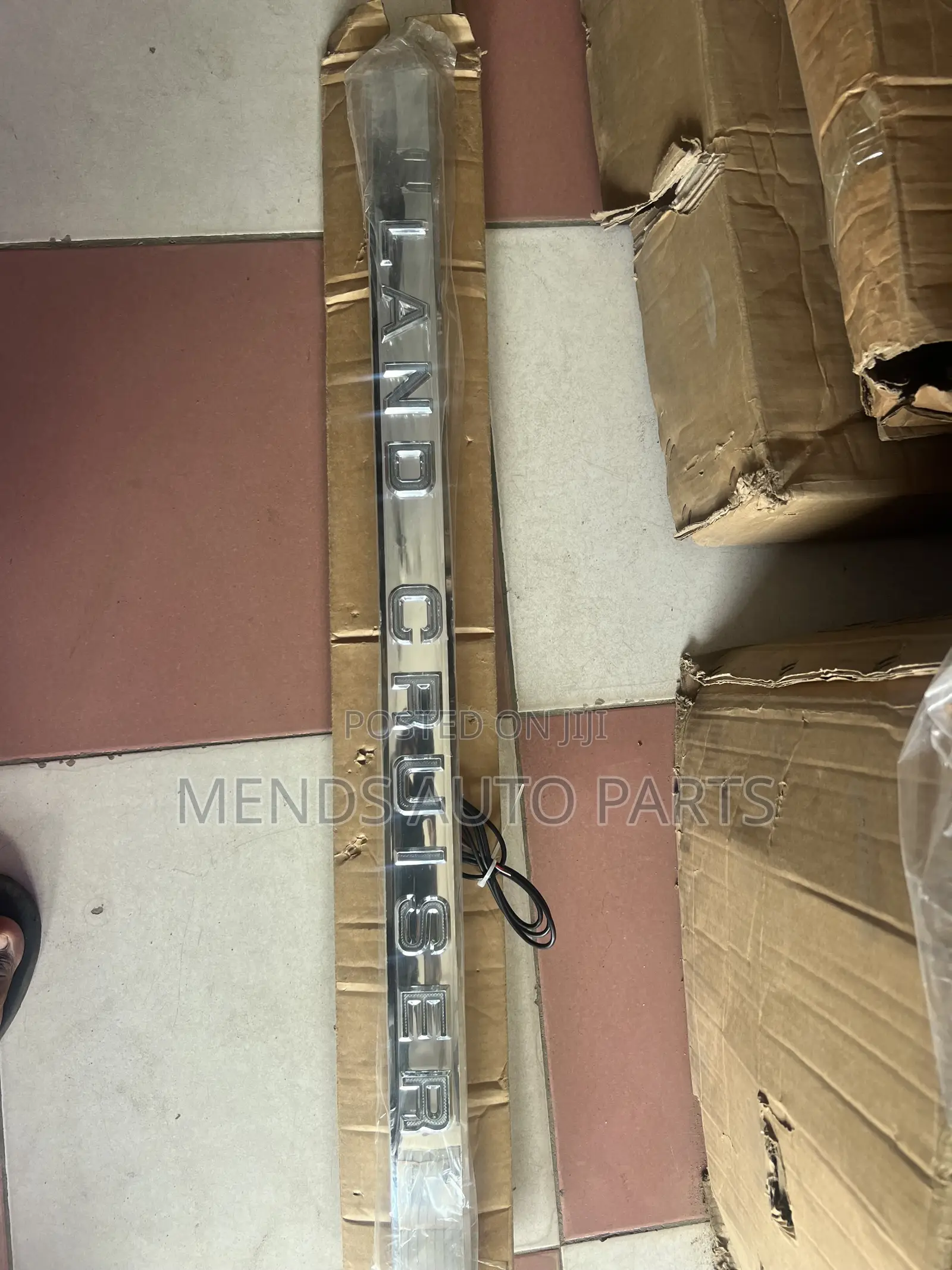 Toyota Landcruiser Boot Chrome LED