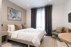 Lovely Spacious Studio at Loxwood