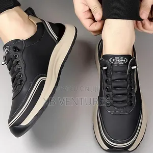 Current Trend Men's Casual
Sneakers