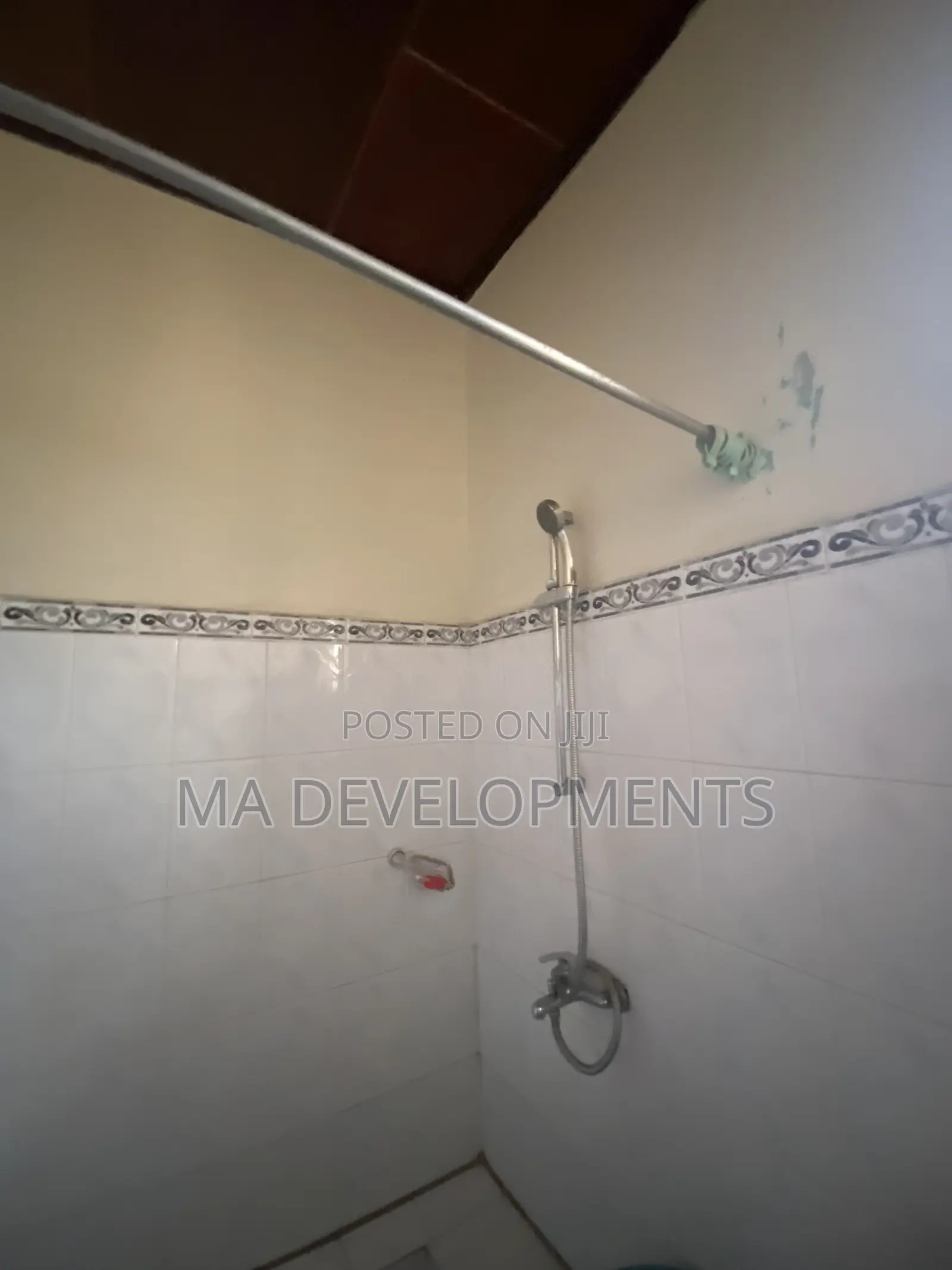 4bdrm Apartment in Madev Realty, Mile 7 for rent