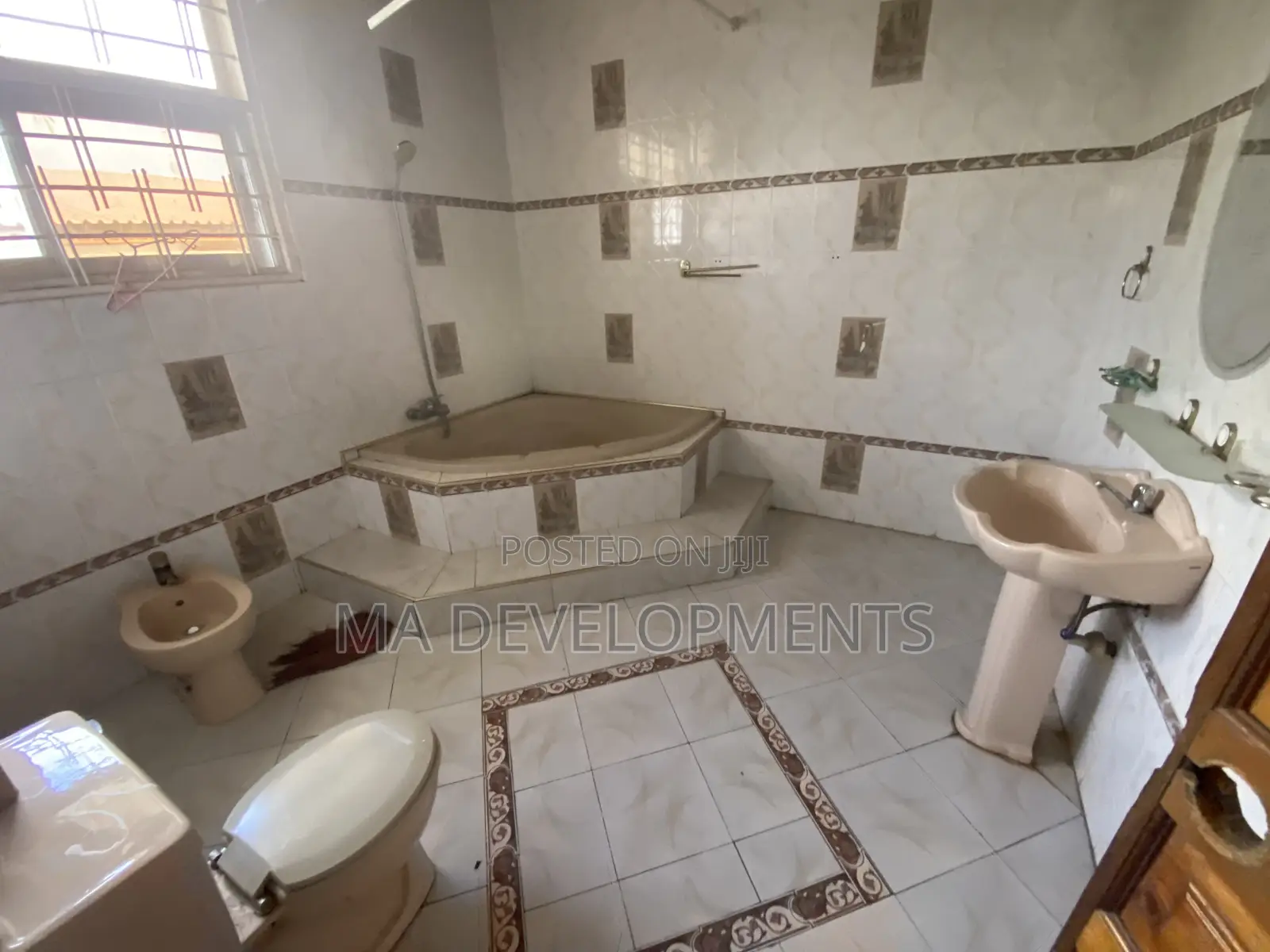4bdrm Apartment in Madev Realty, Mile 7 for rent