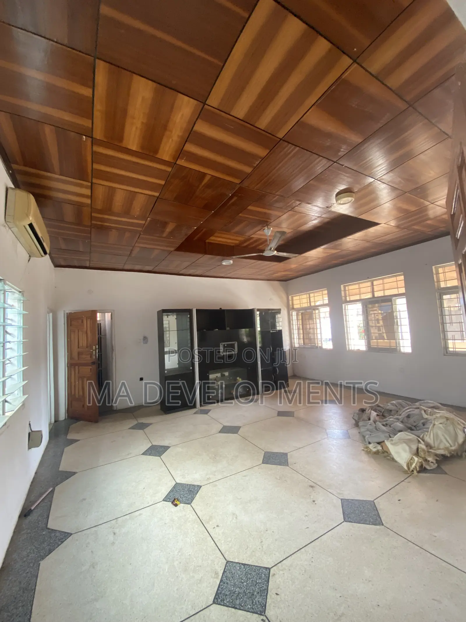 4bdrm Apartment in Madev Realty, Mile 7 for rent