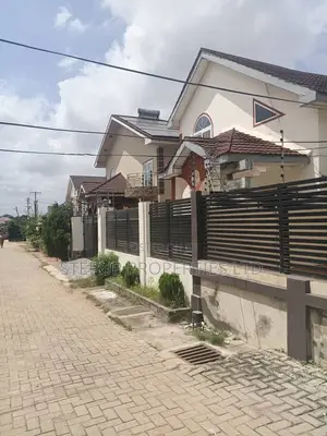 Furnished 3bdrm House in Madina Estate for rent