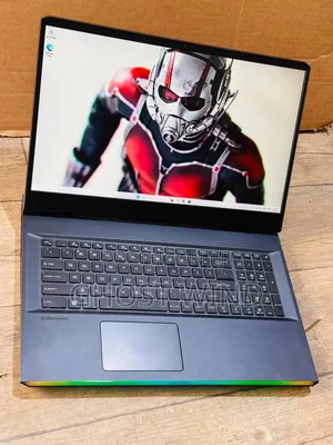 Laptop MSI Raider GE76 12UGS 32GB Intel Core i7 SSD 1T