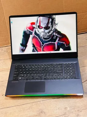 Laptop MSI Raider GE76 12UGS 32GB Intel Core i7 SSD 1T