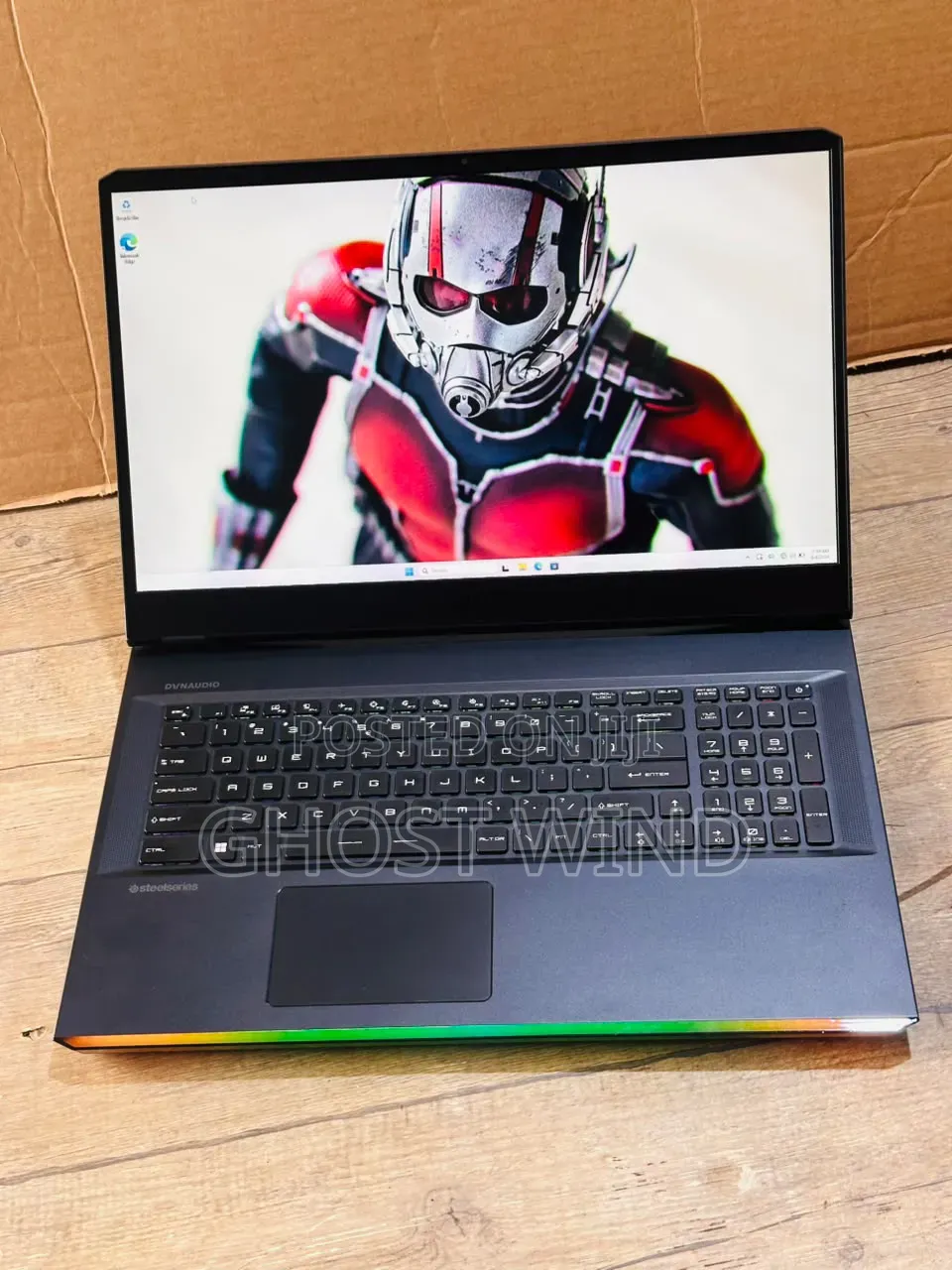 Laptop MSI Raider GE76 12UGS 32GB Intel Core i7 SSD 1T