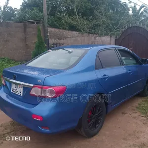 Toyota Corolla 2013 Blue