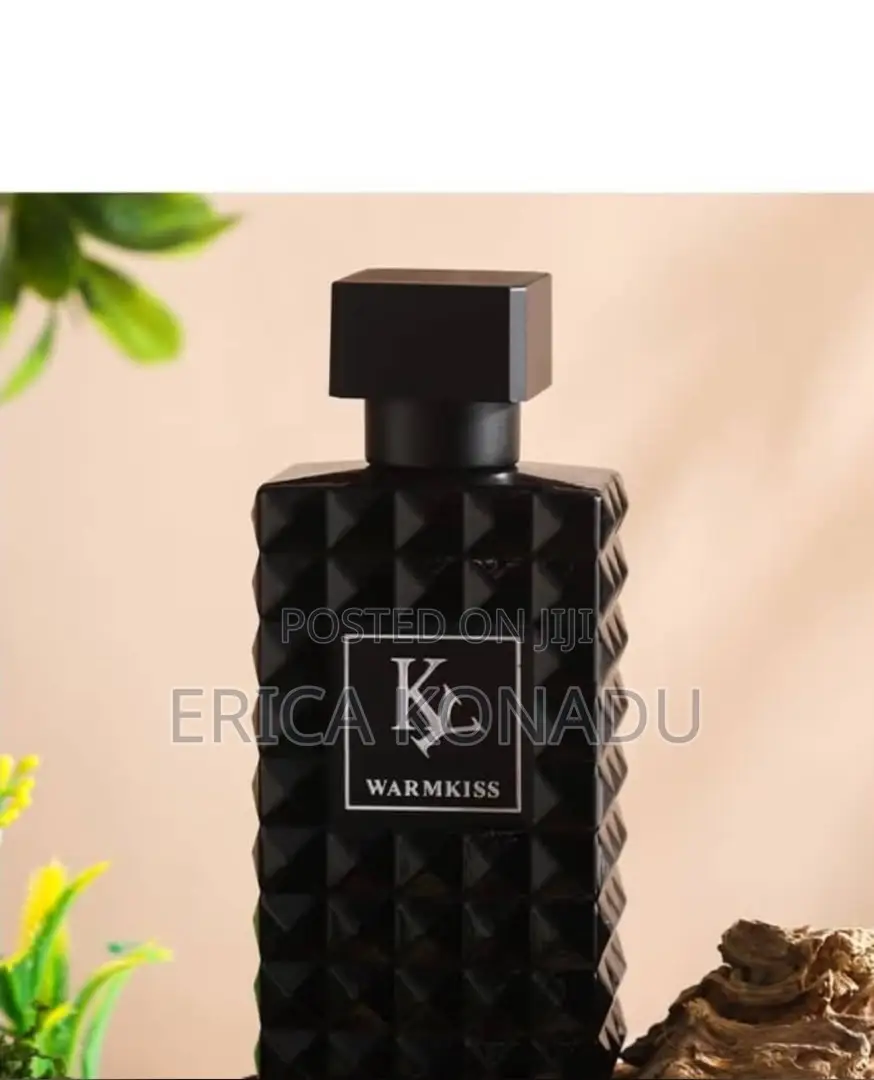 Lavis Perfume